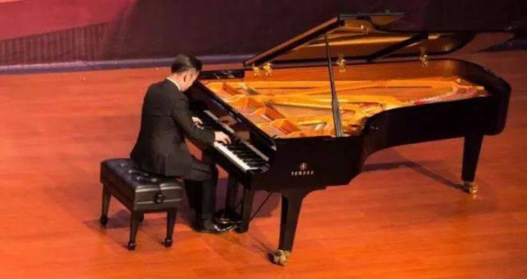 【回顾】2017KA电子亚洲音乐奖学金-岭南师范学院颁奖典礼暨KA电子艺术家孙鹏杰钢琴独奏音乐会及大师班活动成功举办